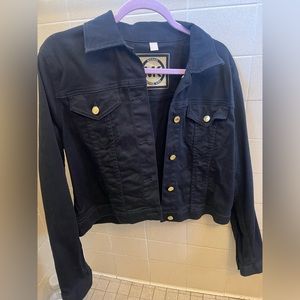 Black Michael Kors jean jacket
womens Size L
